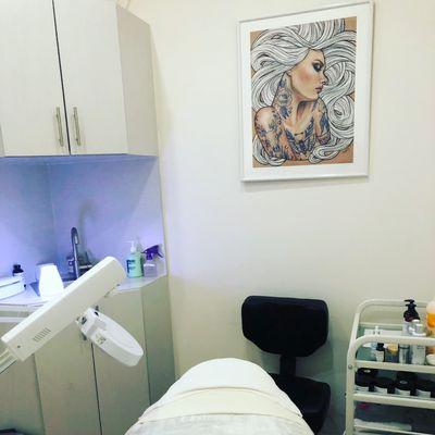 Facial room