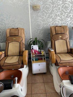 Pedicure station