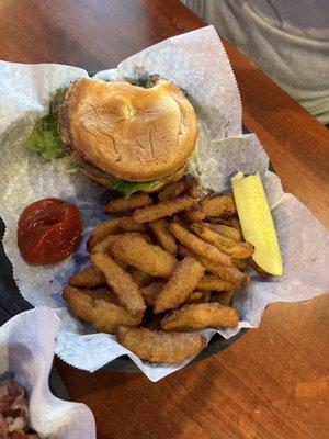 Cheeseburger and onion petals