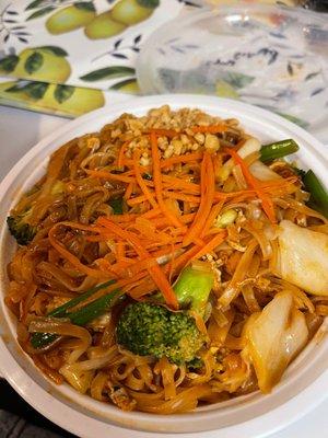 Pad Thai Dinner with veggie & mild spice