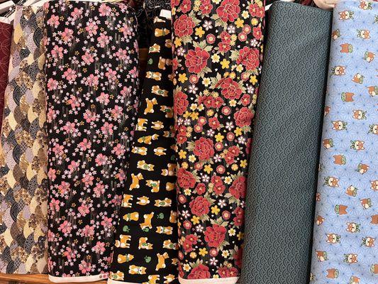 Love all these new Japanese printed fabrics! 4 sections of them now! Hee