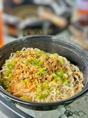 Dan Dan Noodle (with ground pork, green onion // dry noodle) *was delivery