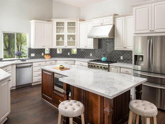 what a miracle this guys did. Our kitchen now looks like a kitchen from a million dollar home! So glad we hire this guys!