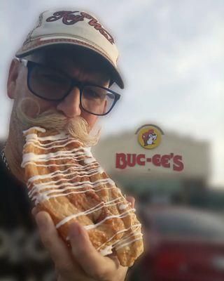 Lonny (@donutduster) with a Buc-ees Beaver Tail