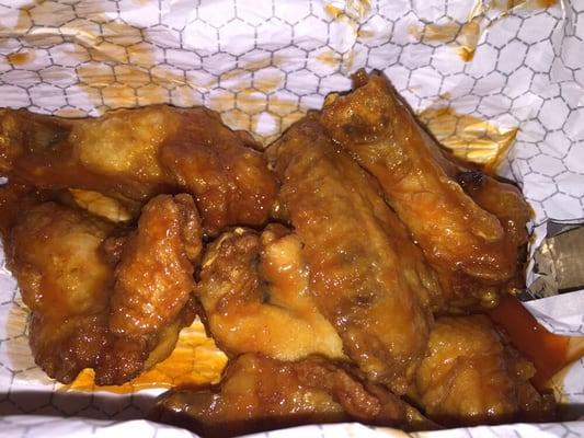 Wings were the only doable thing in our order...