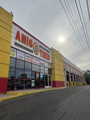 Amigo tires