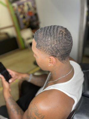 Come and get right with your fav celeb Barber