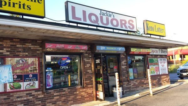 Jackie's Liquors in Laurel