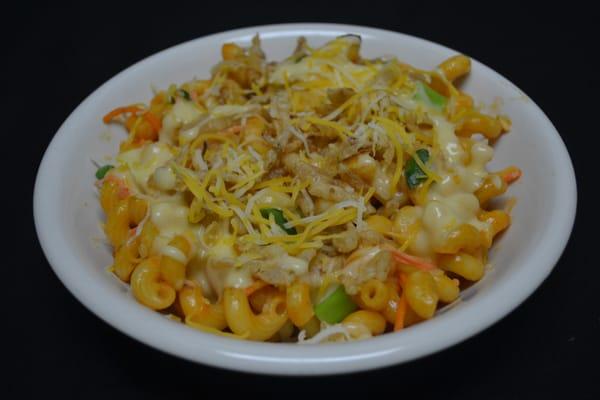 Buffalo chicken mac - buffalo wings in a bowl!