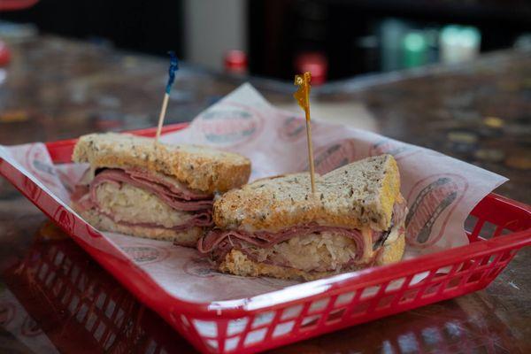 We now offers The Rich Reuben Melt for lunch - a delicious combo of pastrami, Swiss cheese, sauerkraut, and Thousand Island Aioli