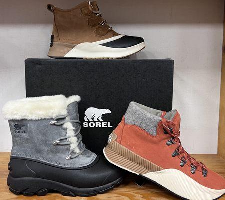 SOREL WINTER BOOTS WOMENS