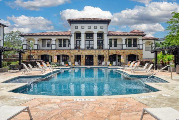 Resort Style Pool