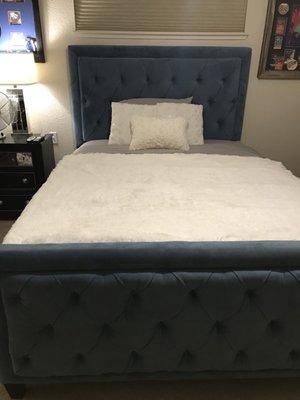 My beautiful new blue bed with my new Rent a center mattress. Tonight I will try out my blue bed and mattress. So excited!  Julie