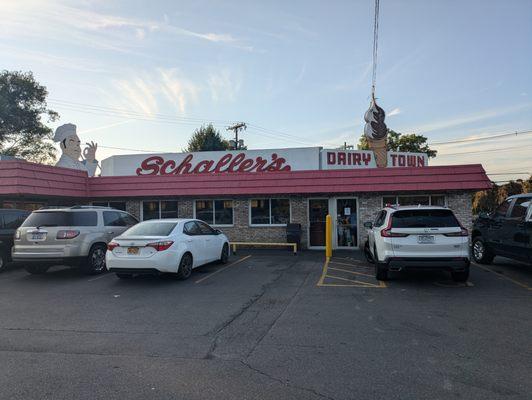 Front of Schaller's Lakeside, Rochester