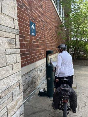 Water bottle fill station