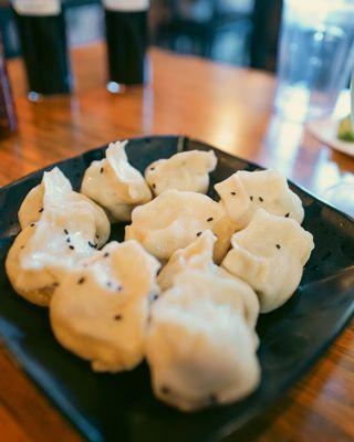 10 Pork Fried Dumplings IG: desireanavarro