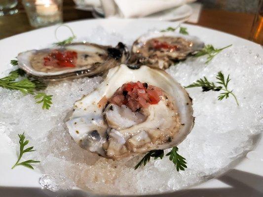 Oysters with mignonette