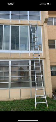 Awning windows on second floor were replaced for Horizontal Sliding Windows