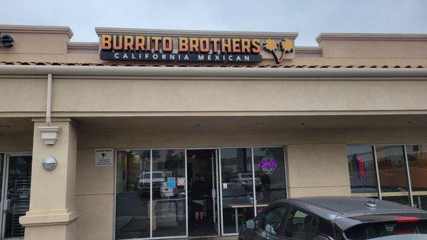 Burrito brother nice