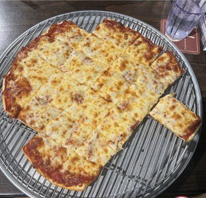 Thin Crust cheese pizza