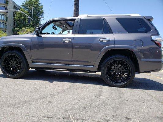 22 INCH CONCAVE VERDE WHEELS ON THIS 4RUNNER