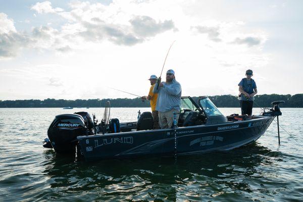 Many fishing opportunities on the chain of lakes