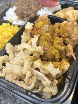 Popcorn chicken and Calamari Bento