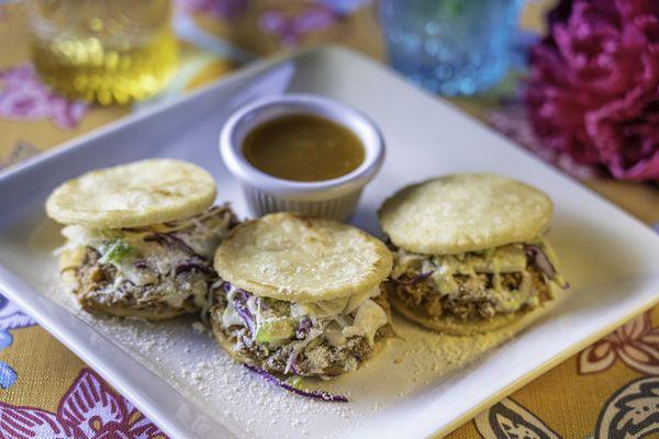 Mini arepas