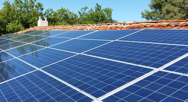 Canadian Solar on Spanish tile in Thousand Oaks