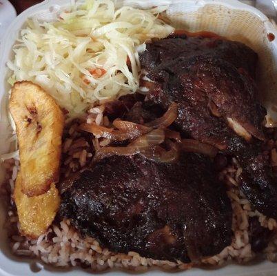 Small brown stew chicken