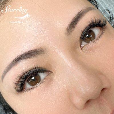 Wispy 3D lashes