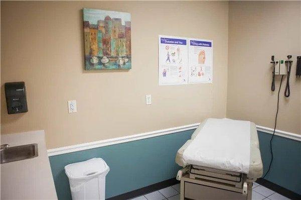 The exam room at Emmaus Healthcare