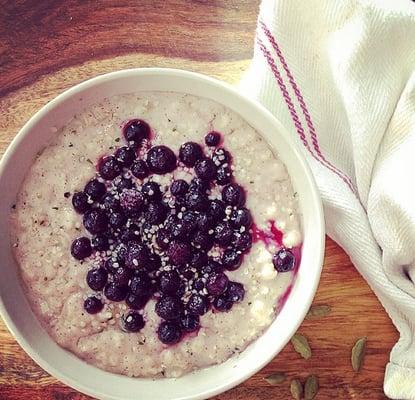 Creamy Coconut Oatmeal Porridge