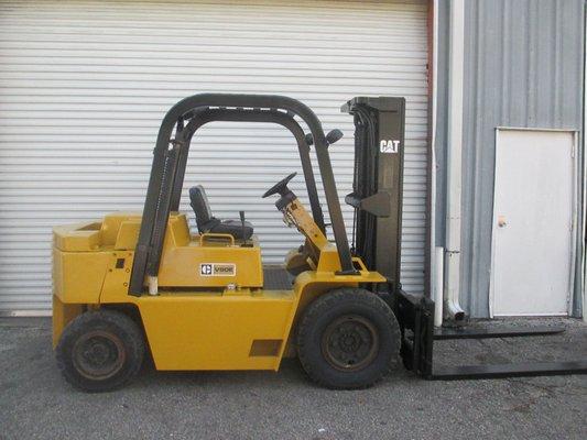 Cat V90E Refurbished