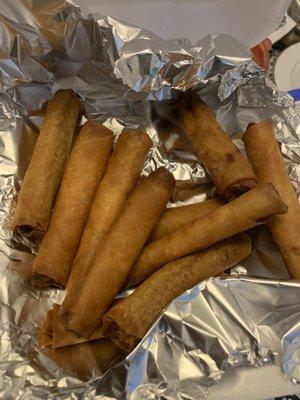 The lumpias were freshly fried, it was so good!