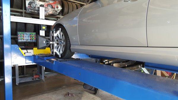 COMPLETE 4 WHEEL ALIGNMENT WITH THE NEW HIGH TECHNOLOGY.