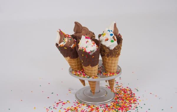 Satisfy your sweet tooth with a creamy cone, sundae, banana split, dipped cone,or custom freezee made with candy, fruit, & cake!