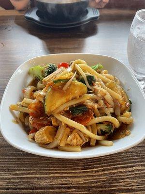 Yaki udon noodles