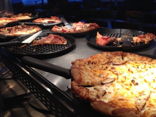 pizza lunch buffet