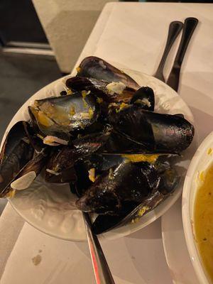 Mussels remnants