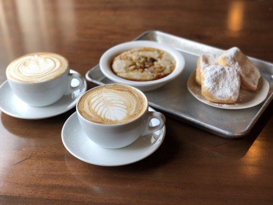 Breakfast: lattes, oatmeal, beignets !!!