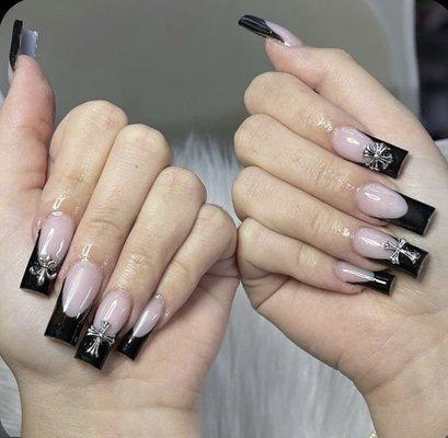 black frenchie nail inspo