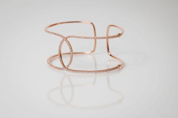 Diamond cuff bracelet in 18K rose gold.