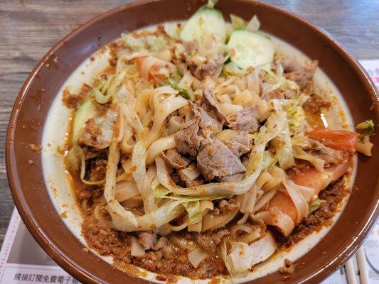 satay beef noodle