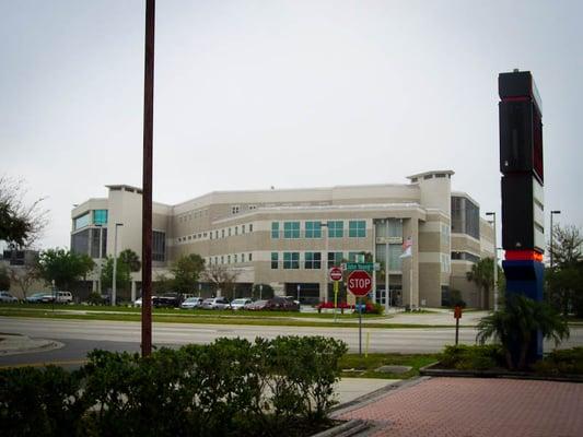 Our convenient office is located directly across the street from the Orlando jail.