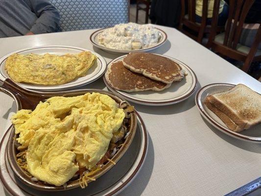 Veggie skillet, big rock omelette, biscuits and gravy and toast.