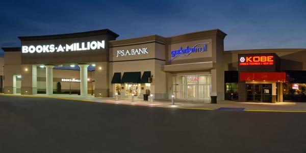 Gadsen Mall shines by night.