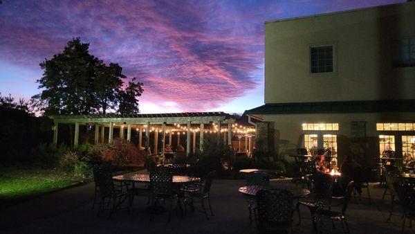 Sunset at the Shelton Tasting Room area.