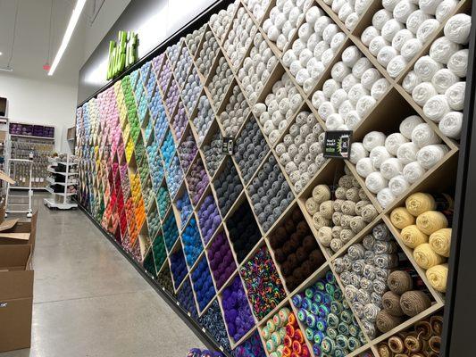 Knit yarn section