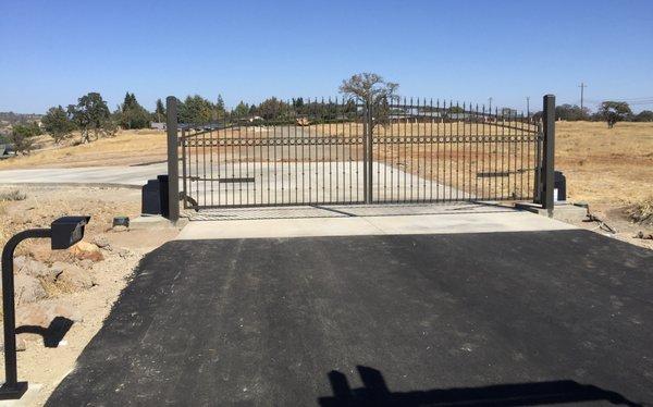 Chico Residential Entry Gate With Telephone Entry System